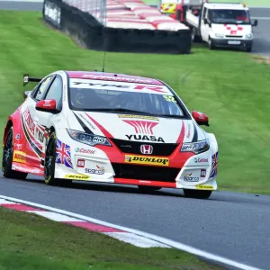 Motorsport 2015 Collection: BTCC 2015 Finale Brands Hatch