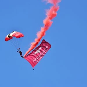 CMA 2699 Red Devils, Parachute Display Team