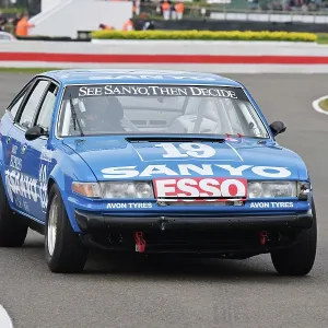 CZ2_0822 Tom Kristensen, Mike Whitaker Jnr, Rover 3500 SD1.jpg CZ2_0822 Tom Kristensen, Mike Whitaker Jnr, Rover 3500 SD1.jpg