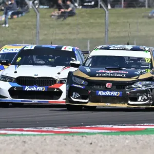 CZ2_1900 Stephen Jelley, Honda Civic Type R, One Motorsport.jpg CZ2_1900 Stephen Jelley, Honda Civic Type R, One Motorsport.jpg