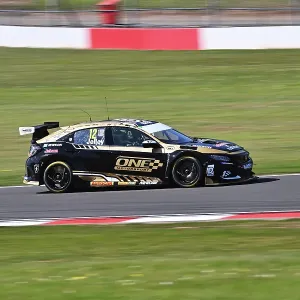 CZ2_2108 Stephen Jelley, Honda Civic Type R, One Motorsport.jpg CZ2_2108 Stephen Jelley, Honda Civic Type R, One Motorsport.jpg