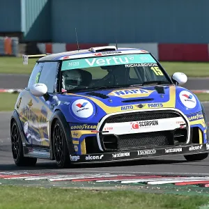 CZ2_2461 Cameron Richardson, Mini JCW, NAPA Racing UK.jpg CZ2_2461 Cameron Richardson, Mini JCW, NAPA Racing UK.jpg