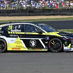 CZ2_4009 Nicolas Hamilton, Cupra Leon, Powder Monkey Brewing Co with Esidock.jpg