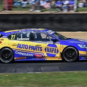 CZ2_4139 Dan Cammish, Ford Focus ST, NAPA Racing UK.jpg