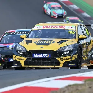 CZ2_4649 Ashley Sutton, Ford Focus ST, NAPA Racing UK.jpg