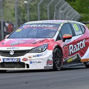 CZ2_4711 Nick Halstead, Vuaxhall Astra, Motor Parts Direct with Power Maxed Racing.jpg