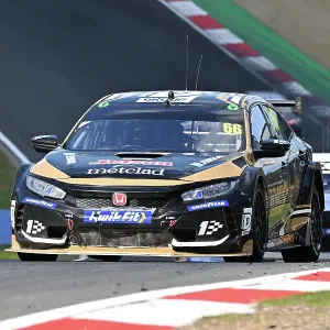 CZ2_4717 Josh Cook, Honda Civic Type R, One Motorsport.jpg