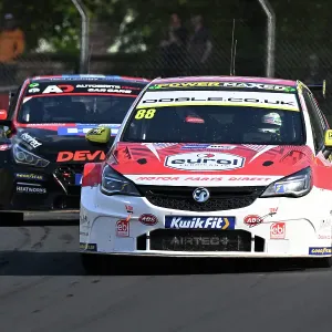 CZ2_5672 Mikey Doble, Vauxhall Astra, Motor Parts Direct with Power Maxed Racing.jpg CZ2_5672 Mikey Doble, Vauxhall Astra, Motor Parts Direct with Power Maxed Racing.jpg