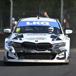 CZ2_5686 Aiden Moffat, BMW 330i M Sport, LKQ Euro Car Parts Racing with WSR.jpg CZ2_5686 Aiden Moffat, BMW 330i M Sport, LKQ Euro Car Parts Racing with WSR.jpg