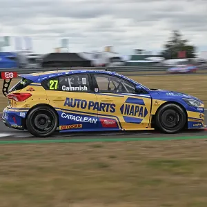 CZ2_5923 Dan Cammish, Ford Focus ST, NAPA Racing UK.jpg