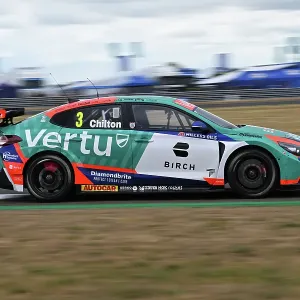 CZ2_6024 Tom Chilton, Hyundai i30N, Team Vertu.jpg