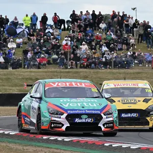 CZ2_6111 Tom Ingram, Hyundai i30N, Team Vertu, Ashley Sutton, Ford Focus ST, NAPA Racing UK.jpg