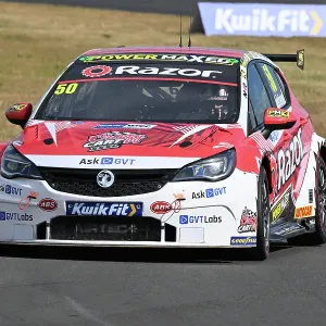 CZ2_7226 Nick Halstead, Vuaxhall Astra, Motor Parts Direct with Power Maxed Racing.jpg