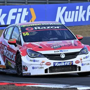 CZ2_7398 Nick Halstead, Vuaxhall Astra, Motor Parts Direct with Power Maxed Racing.jpg