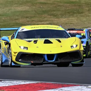 CZ2_8151 Darren Howell, Sean Doyle, Ferrari 488 Evo Challenge.jpg CZ2_8151 Darren Howell, Sean Doyle, Ferrari 488 Evo Challenge.jpg