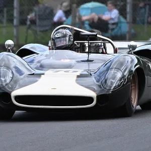 CZ2_8518 Steve Seaman, Andrew Newall, Lola T70 Mk2 Spyder.jpg CZ2_8518 Steve Seaman, Andrew Newall, Lola T70 Mk2 Spyder.jpg