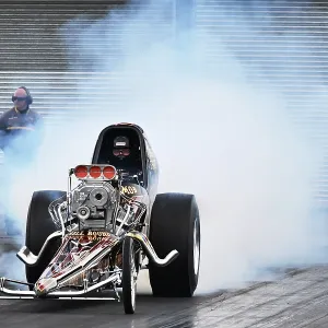 CZ2_9298 Brian Watson, slingshot dragster, O Black Betty.jpg CZ2_9298 Brian Watson, slingshot dragster, O Black Betty.jpg