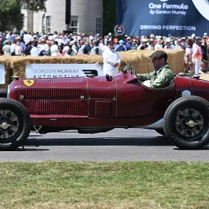 CZ3_0651 Gareth Graham, Alfa Romeo P3 Tipo B.jpg CZ3_0651 Gareth Graham, Alfa Romeo P3 Tipo B.jpg