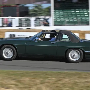 CZ3_2128 Jaguar XJ-S V12 Cabriolet E763 KYX, ex- Princess Diana.jpg CZ3_2128 Jaguar XJ-S V12 Cabriolet E763 KYX, ex- Princess Diana.jpg