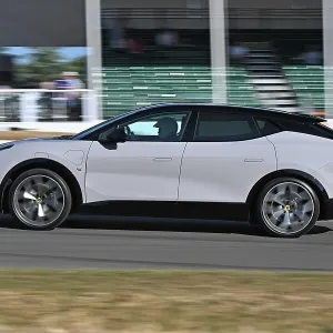 CZ3_2139 Lotus Eletre.jpg CZ3_2139 Lotus Eletre.jpg