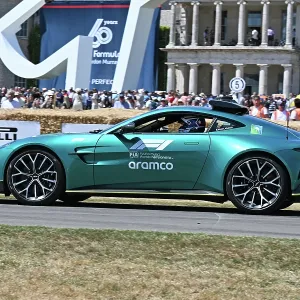CZ3_2298 Shane Kelly, Aston Martin Vantage, Official F1 safety car.jpg CZ3_2298 Shane Kelly, Aston Martin Vantage, Official F1 safety car.jpg