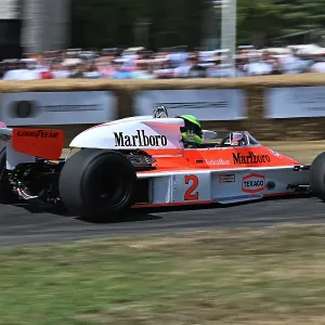 CZ3_2786 Alexander Ames, McLaren-Cosworth M23.jpg CZ3_2786 Alexander Ames, McLaren-Cosworth M23.jpg