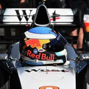 CZ3_3556 Harrison Newey racing helemt, McLaren MP4.jpg CZ3_3556 Harrison Newey racing helemt, McLaren MP4.jpg