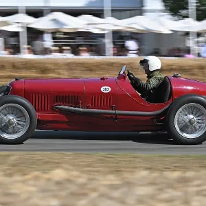 CZ3_4066 Julian Majzub, Maserati Tipo 26M.jpg CZ3_4066 Julian Majzub, Maserati Tipo 26M.jpg