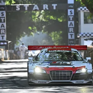CZ3_4406 Tom Kristensen, Audi R8.jpg CZ3_4406 Tom Kristensen, Audi R8.jpg