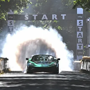 CZ3_4614 Miroslav Zrncevic, Rimac Nevera R.jpg CZ3_4614 Miroslav Zrncevic, Rimac Nevera R.jpg