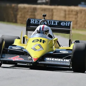 CZ3_4710 Nicolas Prost, Renault RE-40.jpg CZ3_4710 Nicolas Prost, Renault RE-40.jpg