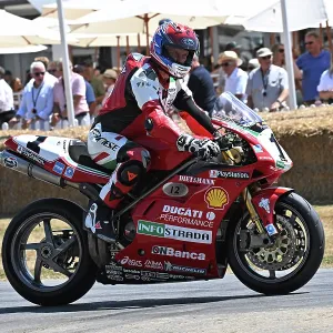 CZ3_4815 Carl Fogarty, Foggy, Ducati 996.jpg CZ3_4815 Carl Fogarty, Foggy, Ducati 996.jpg