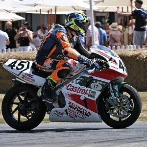 CZ3_4817 Mick Loughlin, Honda RC45.jpg CZ3_4817 Mick Loughlin, Honda RC45.jpg