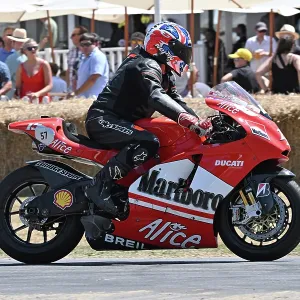 CZ3_4827 Ducati Desmosedici GP6.jpg CZ3_4827 Ducati Desmosedici GP6.jpg