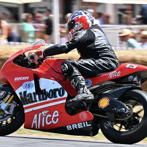 CZ3_4898 Ducati Desmosedici.jpg CZ3_4898 Ducati Desmosedici.jpg