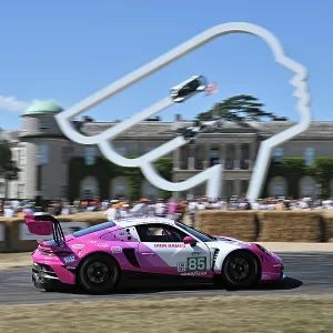 CZ3_5250 Sarah Bovy, Karen Gaillard, Porsche 911 GT3 R.jpg CZ3_5250 Sarah Bovy, Karen Gaillard, Porsche 911 GT3 R.jpg