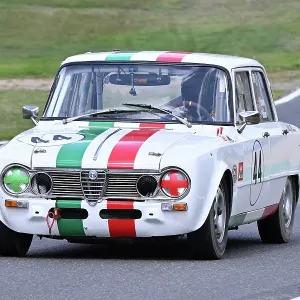 CZ3_6124 Harrison Compton-Goddard, Alfa Romeo Giulia Super Ti.jpg