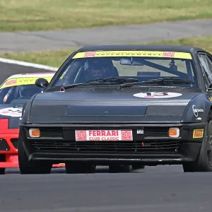 CZ3_6241 Robin Fisk, Ferrari Mondial QV.jpg