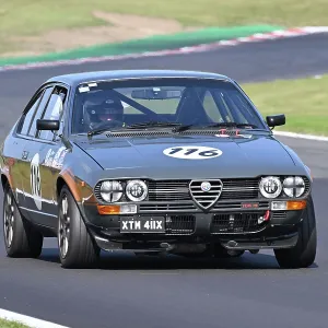 CZ3_6483 Brett Syndercombe, Alfa Romeo Alfetta GTV.jpg