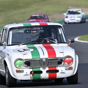CZ3_6490 Harrison Compton-Goddard, Alfa Romeo Giulia Super Ti.jpg