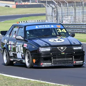 CZ3_6506 George Osborne, Alfa Romeo 75.jpg
