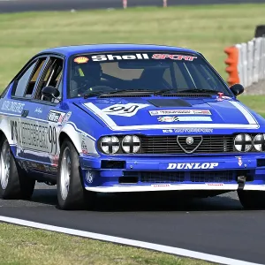 CZ3_6509 Jake Margalies, Alfa Romeo GTV6.jpg