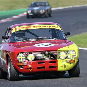 CZ3_6513 Tim Child, Alfa Romeo GTV 2000.jpg