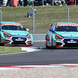 CZ4_0710 Tom Chilton, Hyundai i30N, Team VERTU, Tom Ingram, Hyundai i30N, Team VERTU.jpg CZ4_0710 Tom Chilton, Hyundai i30N, Team VERTU, Tom Ingram, Hyundai i30N, Team VERTU.jpg