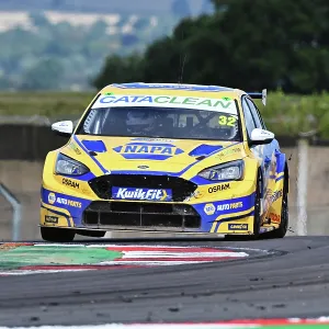 CZ4_0924 Daniel Rowbottom, Ford Focus ST, NAPA Racing UK.jpg CZ4_0924 Daniel Rowbottom, Ford Focus ST, NAPA Racing UK.jpg