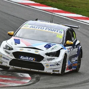 CZ4_1381 Ashley Sutton, Ford Focus ST, NAPA Racing UK.jpg CZ4_1381 Ashley Sutton, Ford Focus ST, NAPA Racing UK.jpg