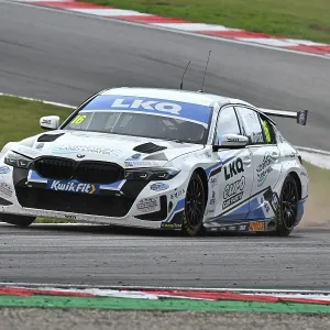 CZ4_1411 Aiden Moffat, BMW 330i M Sport, LKQ Euro Car Parts Racing with WSR.jpg CZ4_1411 Aiden Moffat, BMW 330i M Sport, LKQ Euro Car Parts Racing with WSR.jpg