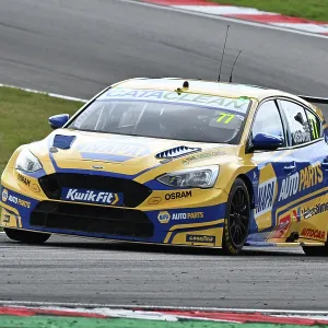 CZ4_1412 Sam Osborne, Ford Focus ST, NAPA Racing UK.jpg CZ4_1412 Sam Osborne, Ford Focus ST, NAPA Racing UK.jpg