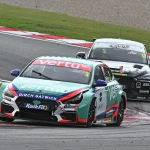 CZ4_1414 Tom Chilton, Hyundai i30N, Team VERTU.jpg CZ4_1414 Tom Chilton, Hyundai i30N, Team VERTU.jpg