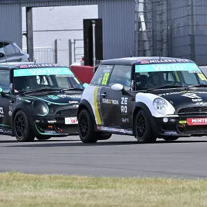 CZ4_1454 Monroe Rennard, Graves Motorsport, Murray Richardson, Wera Alliance Racing Academy, R50 MINI Cooper.jpg CZ4_1454 Monroe Rennard, Graves Motorsport, Murray Richardson, Wera Alliance Racing Academy, R50 MINI Cooper.jpg